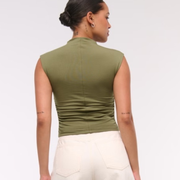 Abercrombie green top, NWT, XS - Picture 5 of 6